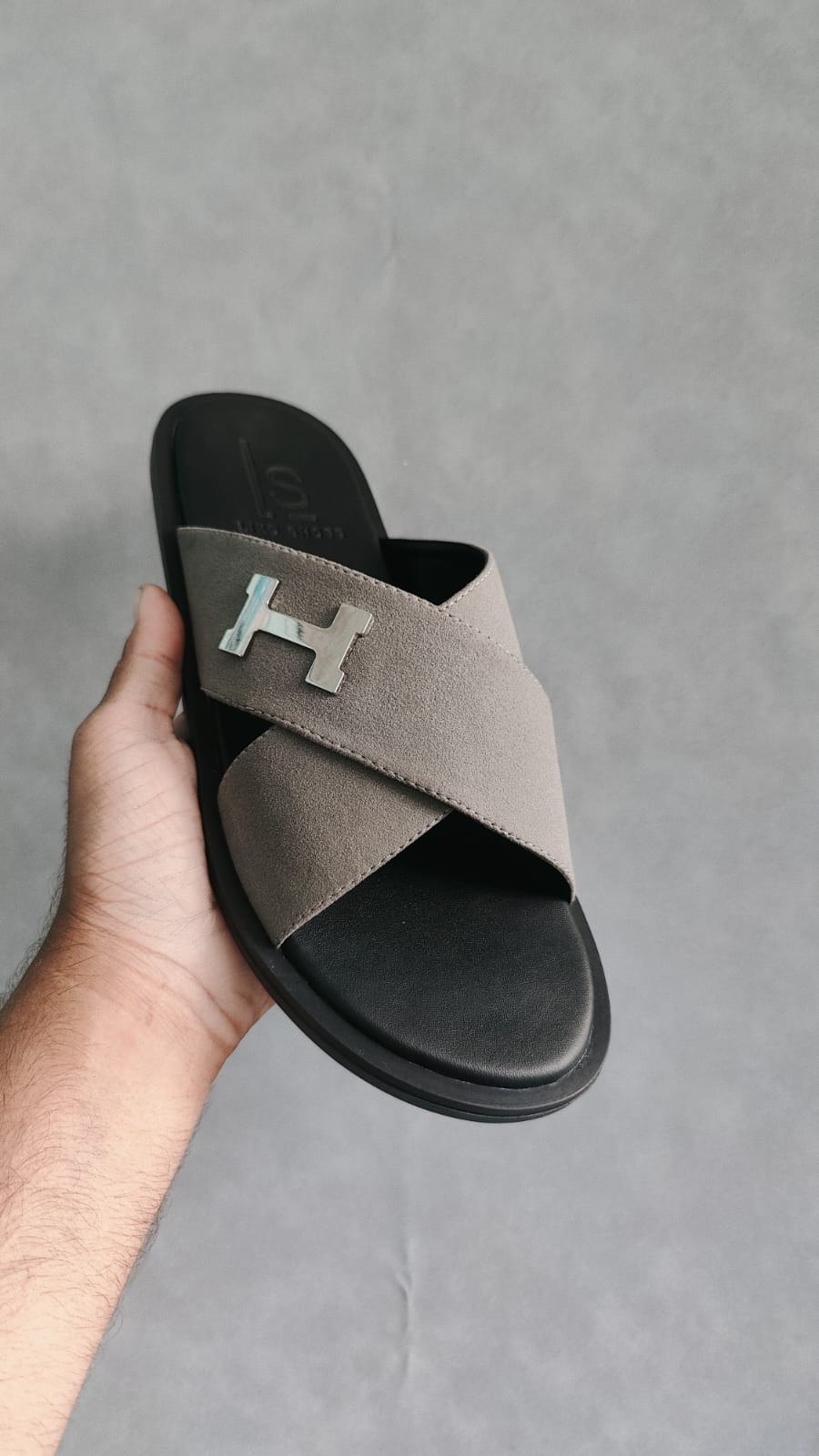 Cross Strap Suede Slide Sandals – Grey